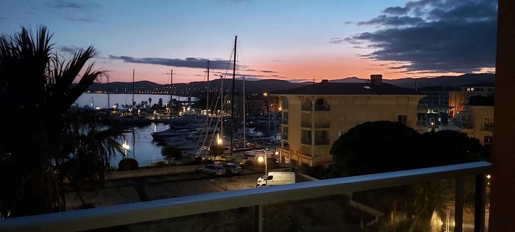 Sublime Vue Mer,Parking,Wifi Fréjus 外观 照片